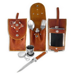 Набор для пикника:фляга, 225 мл, нож,вилки, ложки, стакан складной, в кожаном футляре