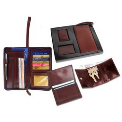 Набор: портмоне путешественника, футляр для личных в/карт, ключница, кожа, цвет коричневый