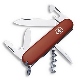 Ножи и наборы “Wenger” и “Victorinox”