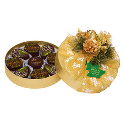 Шоколадный набор "Сладкие грезы": шоколадное, кофейное, мандариновое суфле в горьком шоколаде, в подарочной коробке