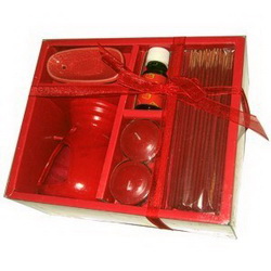 Набор ароматический Клубника (лампа, масло, свечи, палочки, подставка), цвет красный